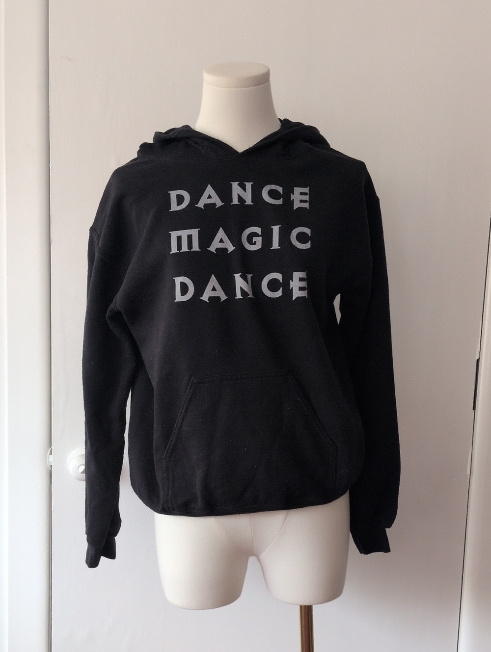 'DANCE MAGIC DANCE' 80s Labyrinth Gildan Black Hoodie - Size Small